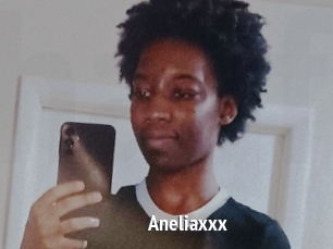 Aneliaxxx