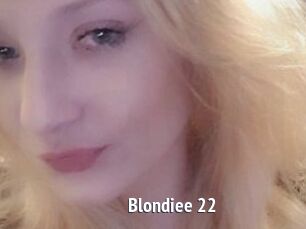 Blondiee_22