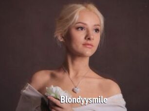 Blondyysmile