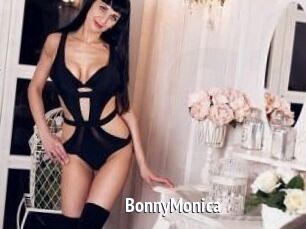 Bonny_Monica