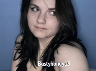 Bustyhoney19