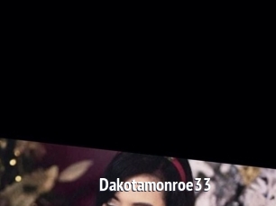 Dakotamonroe33