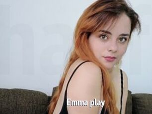 Emma_play