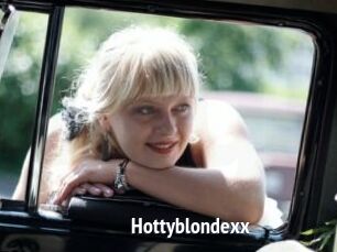 Hottyblondexx
