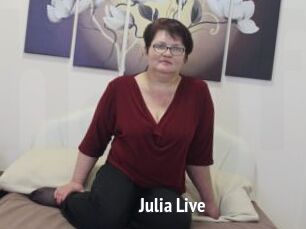 Julia_Live