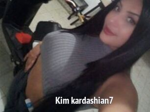 Kim_kardashian7