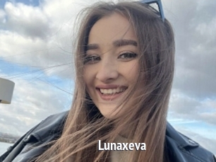 Lunaxeva