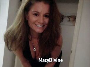 Macy_Divine