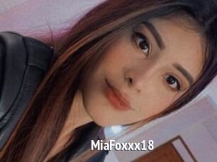 MiaFoxxx18