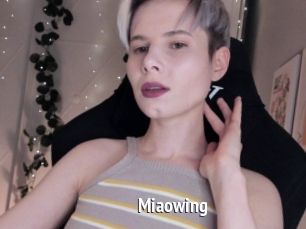 Miaowing