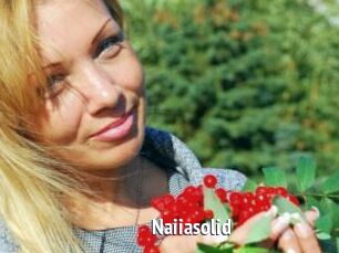 Naiiasolid