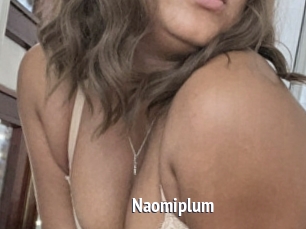 Naomiplum