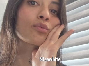 Niaawhite